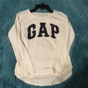 GAP: girls reversible sequin logo shirt